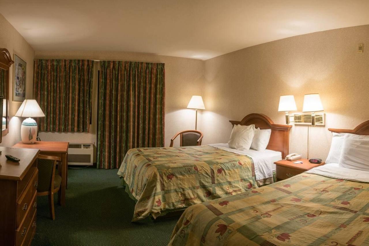San Bernandino Inn & Suites 샌 베르나디노 외부 사진