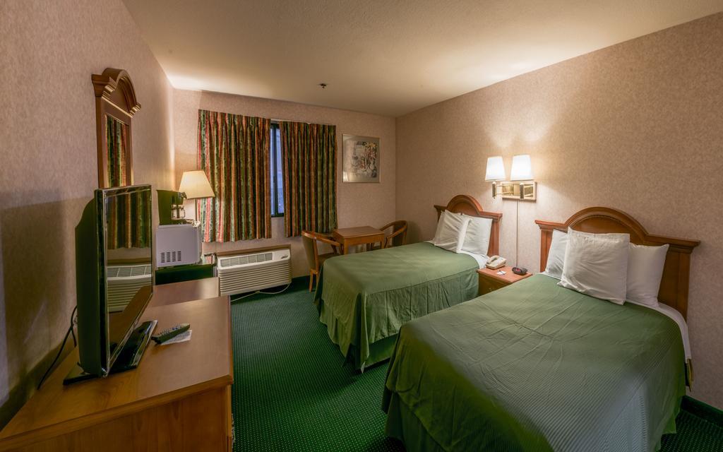 San Bernandino Inn & Suites 샌 베르나디노 외부 사진