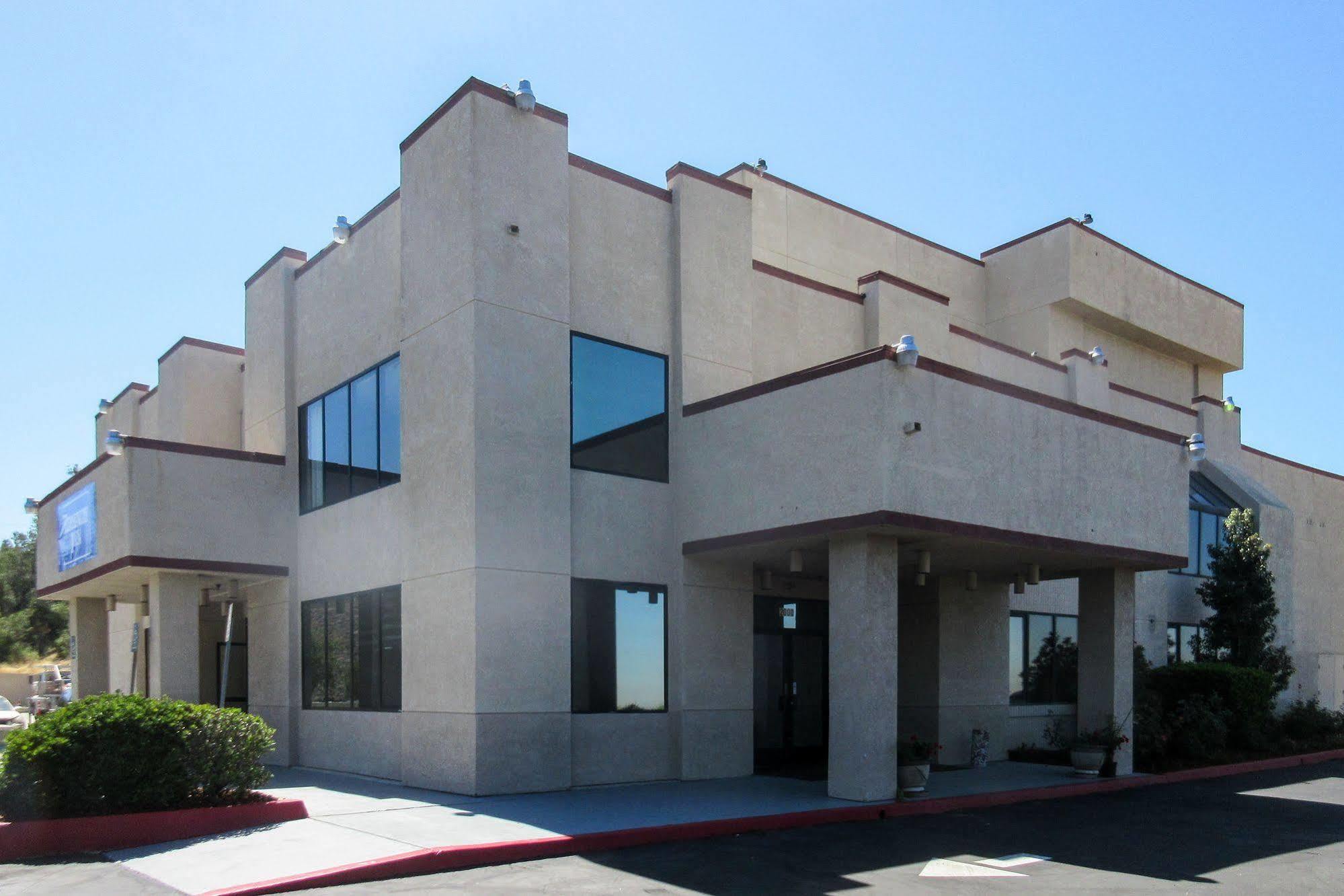 San Bernandino Inn & Suites 샌 베르나디노 외부 사진