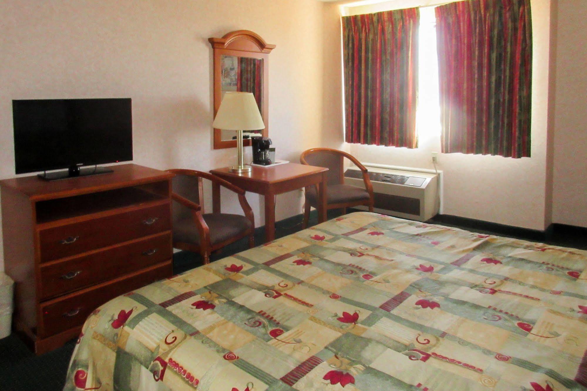 San Bernandino Inn & Suites 샌 베르나디노 외부 사진