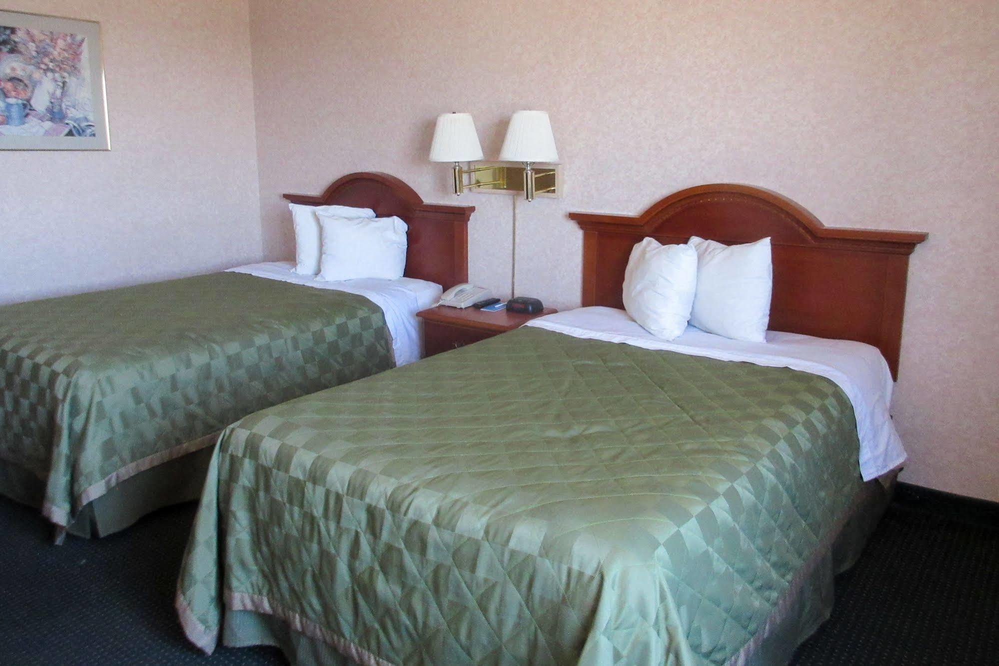 San Bernandino Inn & Suites 샌 베르나디노 외부 사진