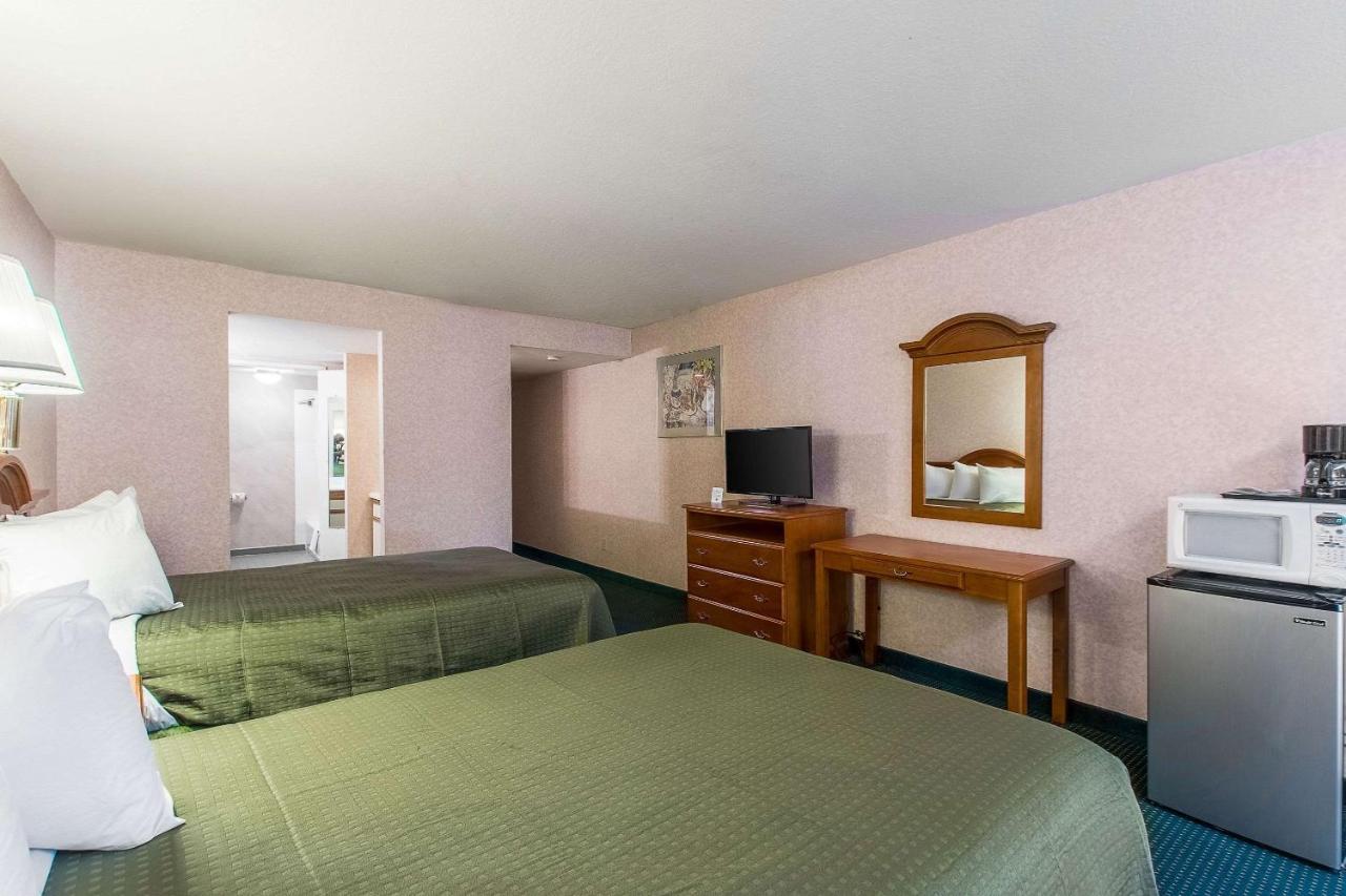 San Bernandino Inn & Suites 샌 베르나디노 외부 사진