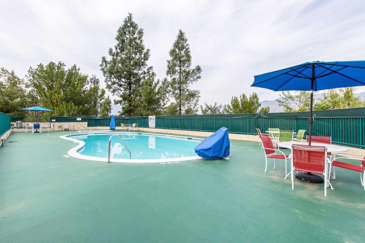 San Bernandino Inn & Suites 샌 베르나디노 외부 사진