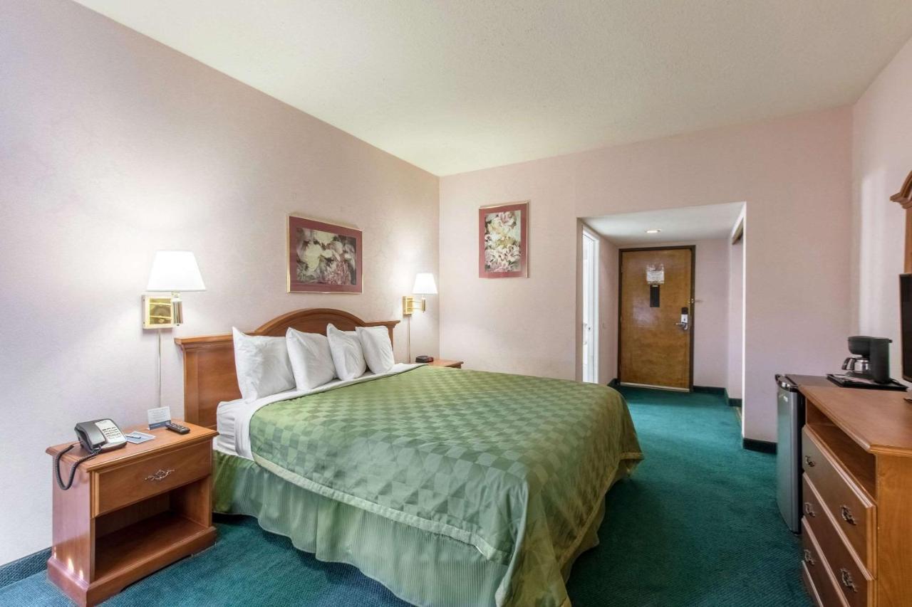 San Bernandino Inn & Suites 샌 베르나디노 외부 사진