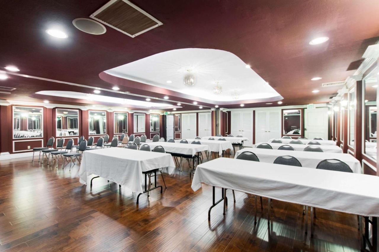 San Bernandino Inn & Suites 샌 베르나디노 외부 사진