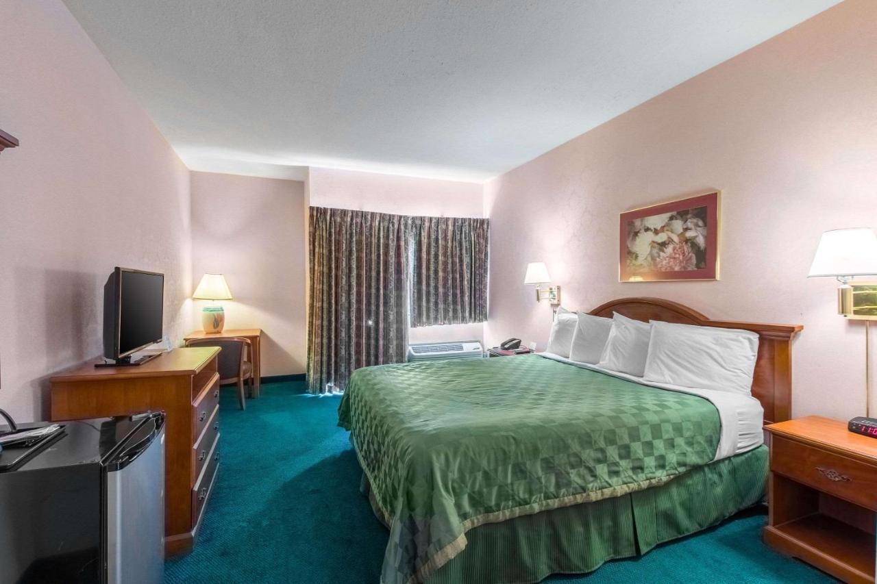 San Bernandino Inn & Suites 샌 베르나디노 외부 사진