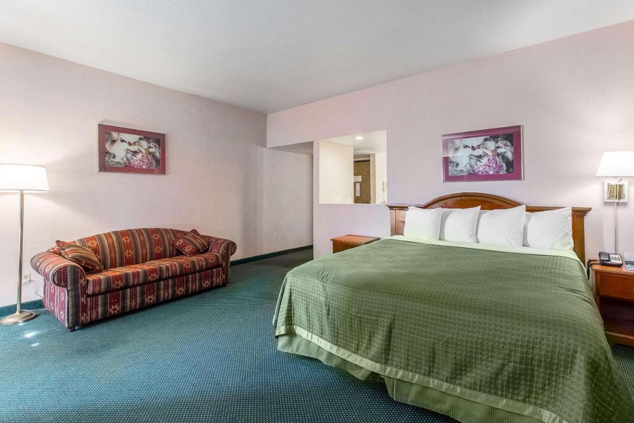 San Bernandino Inn & Suites 샌 베르나디노 외부 사진